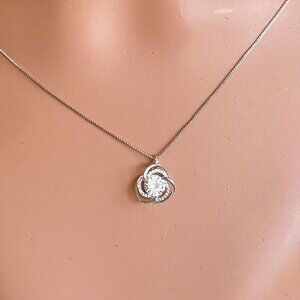 FAC Dainty Luxury Cubic Zirconia Silver Tone Necklace​